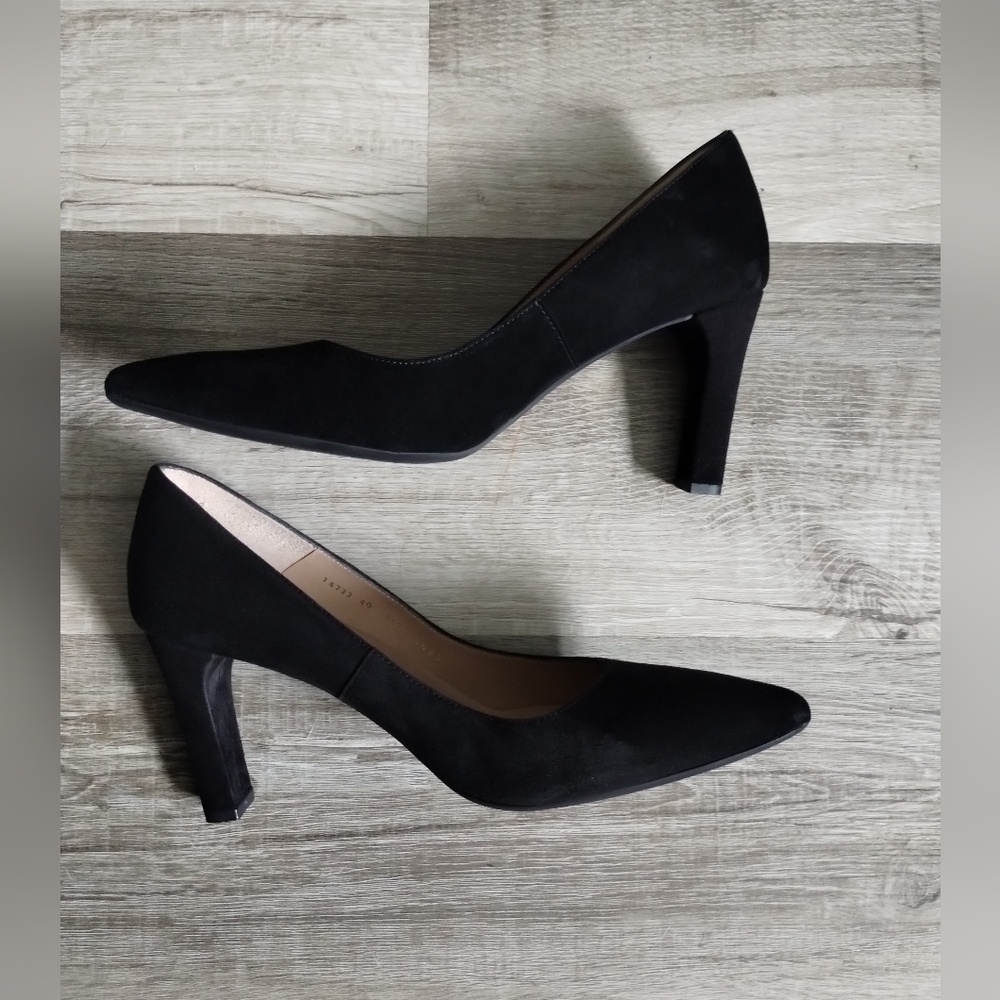 LK Benett London Black Suede Tess Courts Pumps - Picture 8 of 14